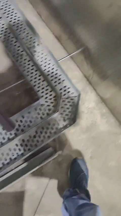 Cable tray installation -3_frame1